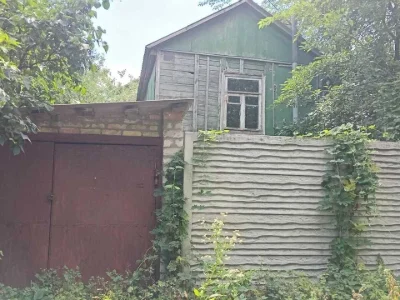 Ділянка. Київ, 40-ва Садова вул.