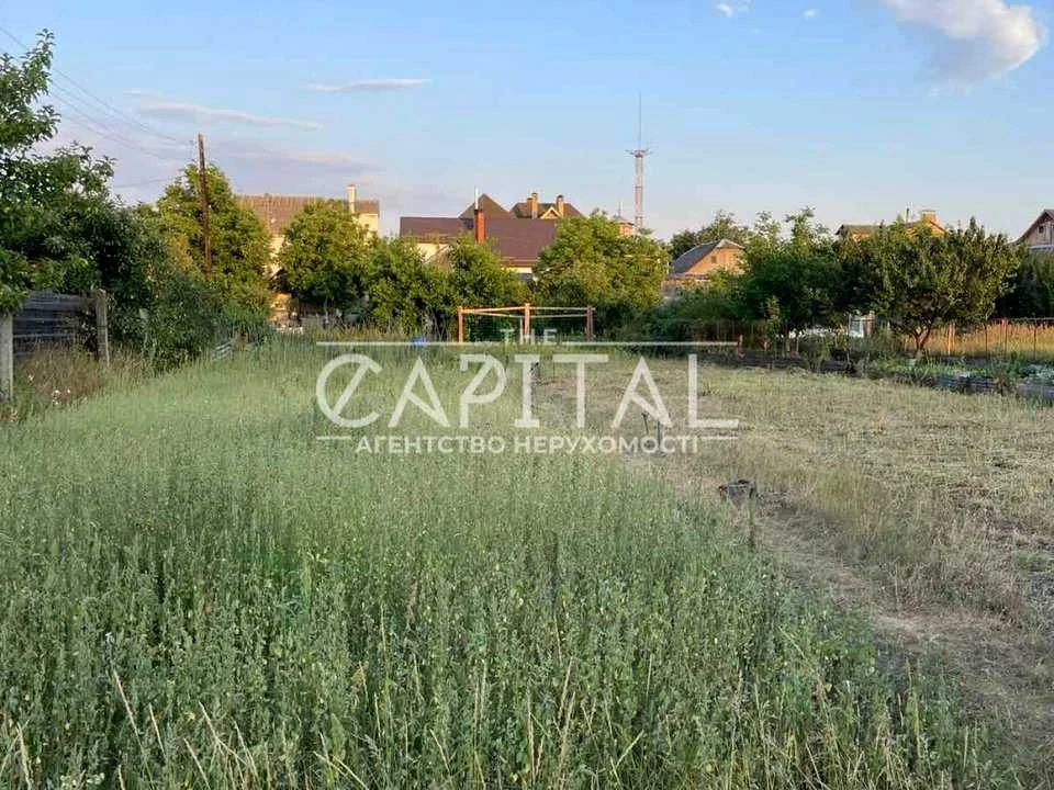 Ділянка. Київ, Столичне шосе