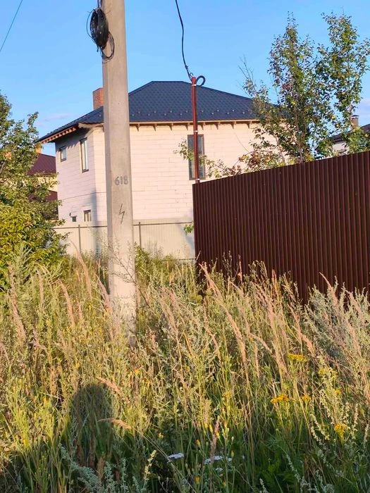Київ. Троєщина. Продам 12сот (6+6) серед нових забудов з еле