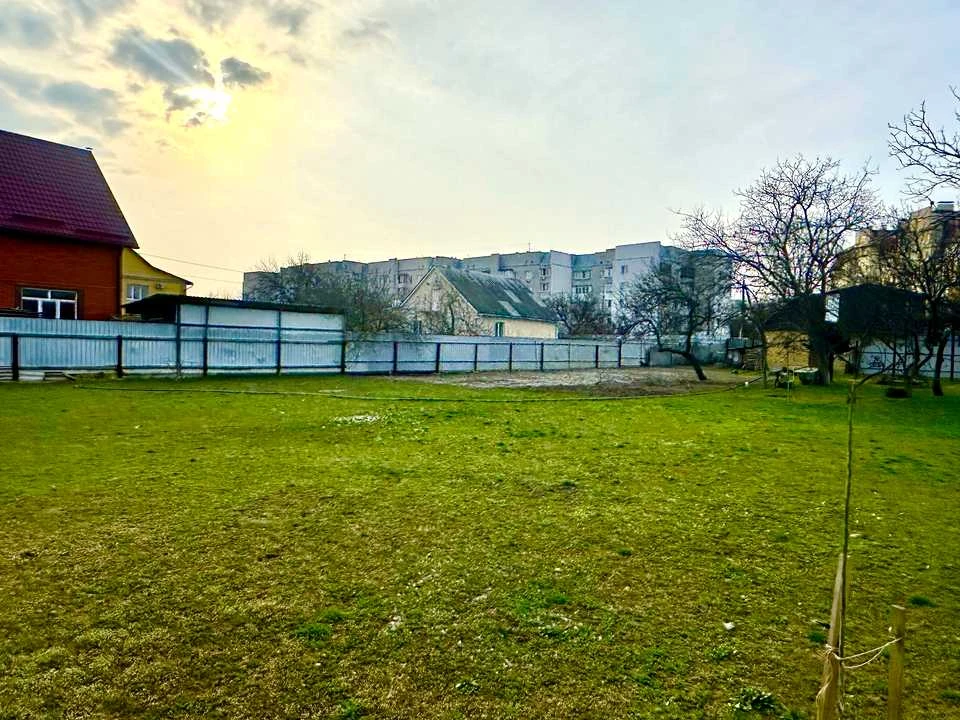 Ділянка. Київ, Івана Богуна вул. (Маршала Будьонного)