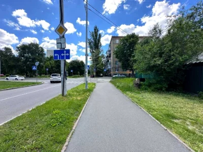 Ділянка. Київ, Академіка Вернадського бульв.