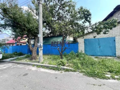 Продаж земельної ділянки, центральні комунікації, Академміст