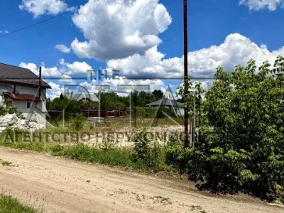 Ділянка. Київ, Крайня