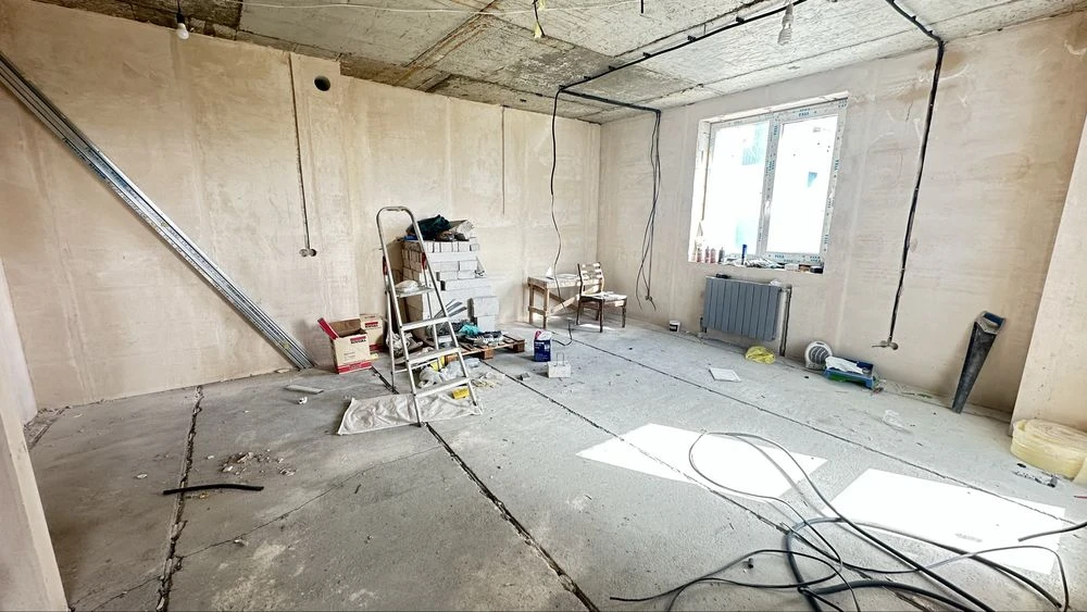 I am selling a spacious apartment in the residential complex "House on Zernovaya" - top-lo