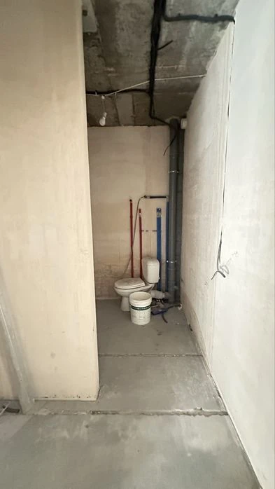 I am selling a spacious apartment in the residential complex "House on Zernovaya" - top-lo