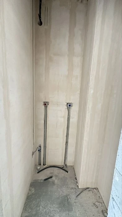 I am selling a spacious apartment in the residential complex "House on Zernovaya" - top-lo