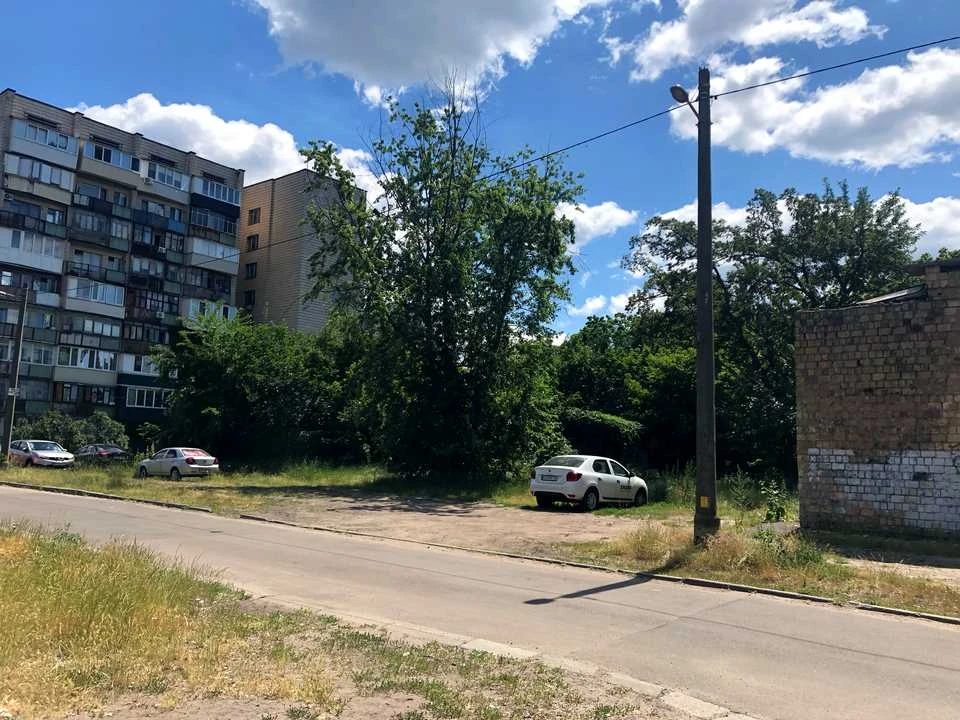Ділянка. Київ, Чорних Запорожців вул. (Петра Запорожця), 9 д
