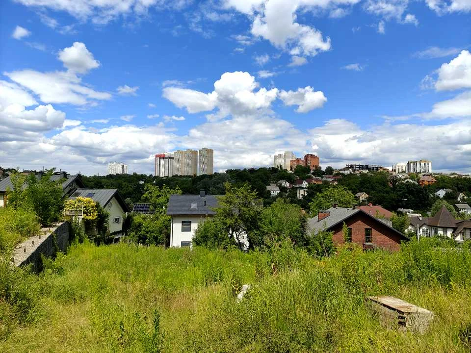 Ділянка. Київ, Парникова вул.