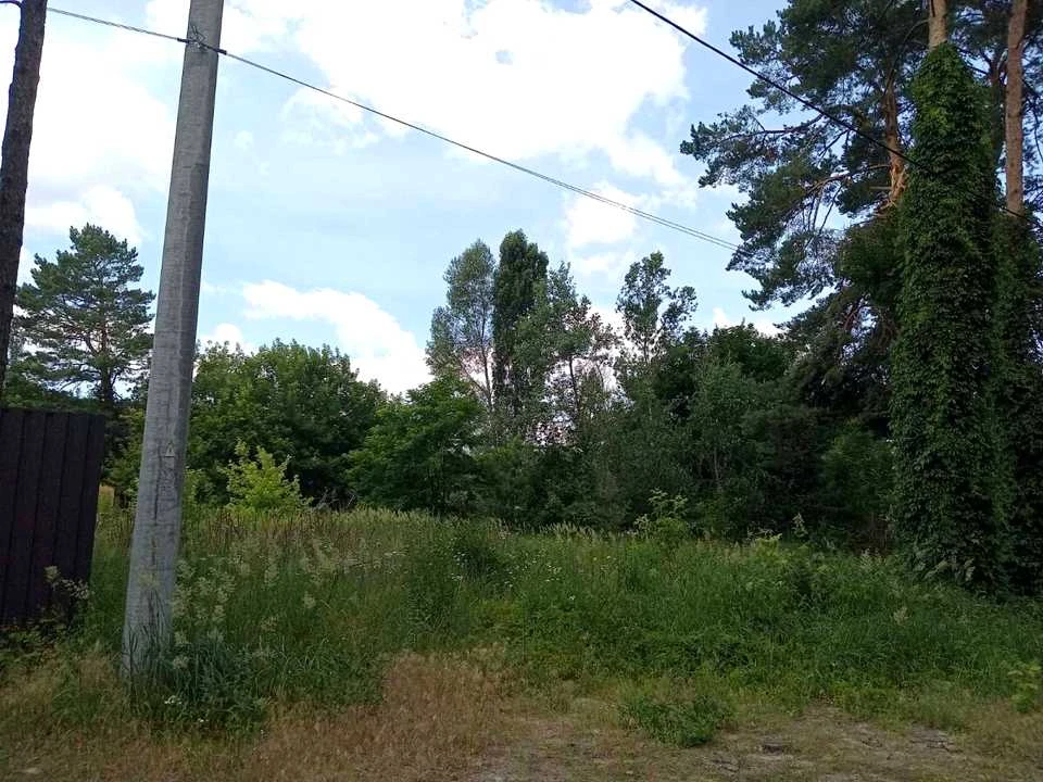 Ділянка. Київ, Радистів пров.