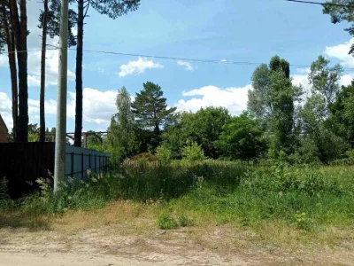Ділянка. Київ, Радистів пров.
