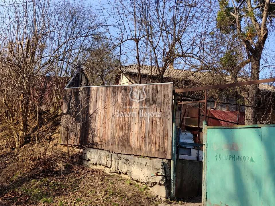 Ділянка. Київ, Парникова вул.