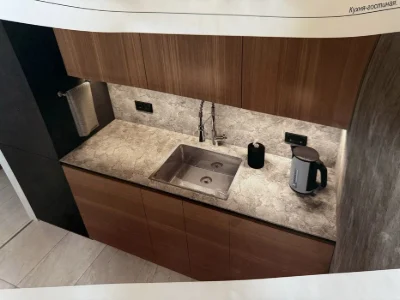 I am selling a spacious apartment in the residential complex "House on Zernovaya" - top-lo