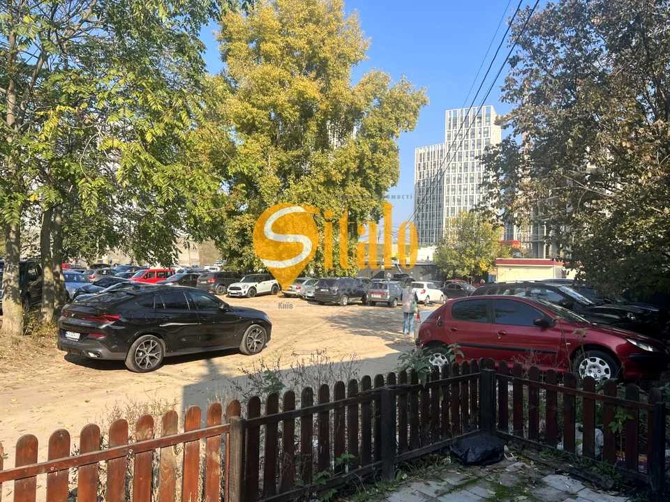 Ділянка. Київ, Малоземельна