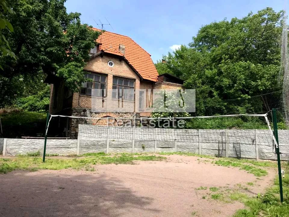 Ділянка. Київ, Редутний пров.