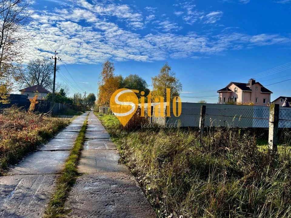 Ділянка. Київ, Прирічна