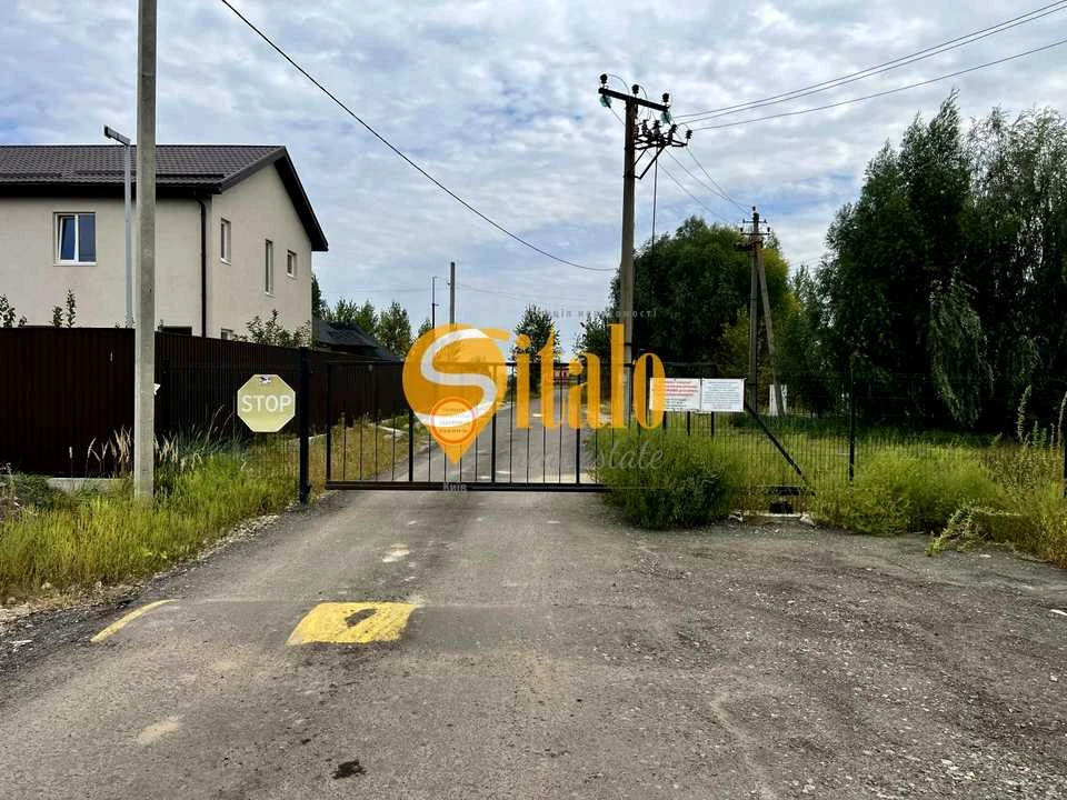 Ділянка. Київ, Приозерна