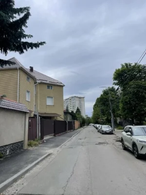 Продаж ділянки біля метро Нивки 7соток