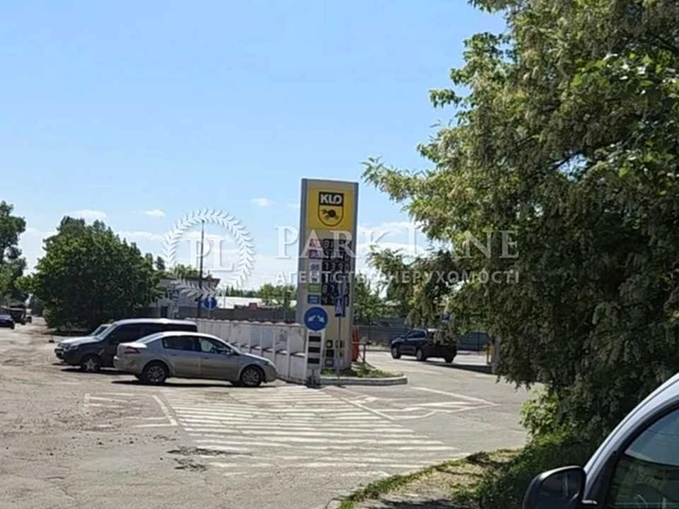 Ділянка. Київ, Шкільна вул.