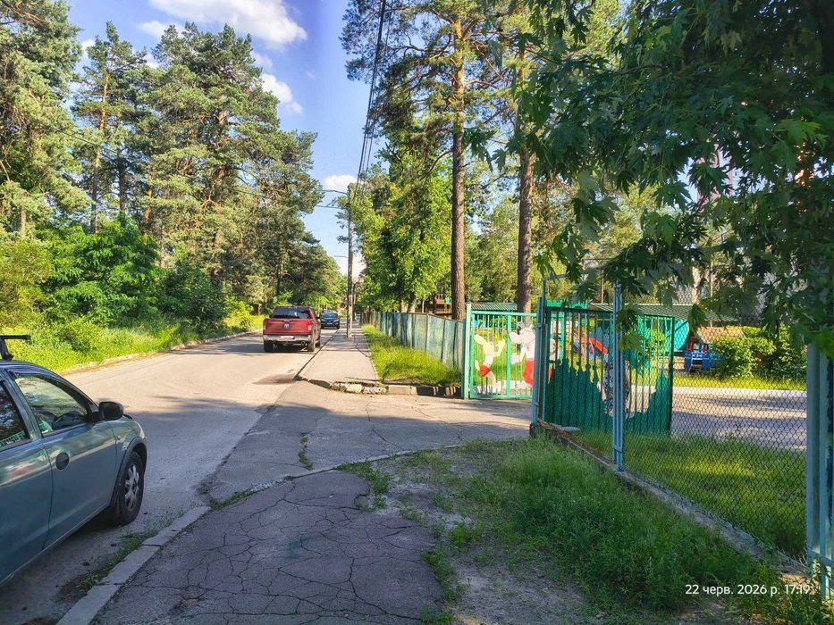 10 соток ДВРЗ Дарниця У лісі пров. Літинський 8  Приватизова
