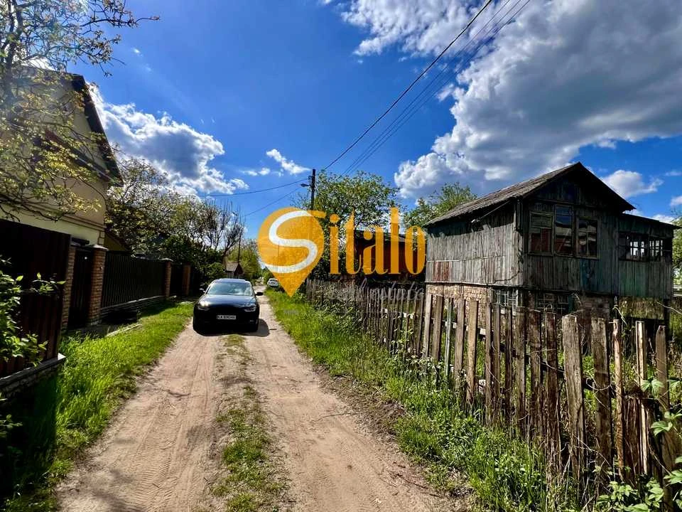 Ділянка. Київ, 79 Садова