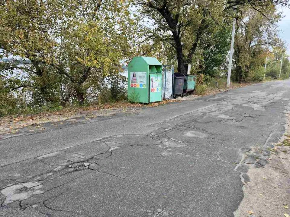 Ділянка. Київ, Острівна вул.