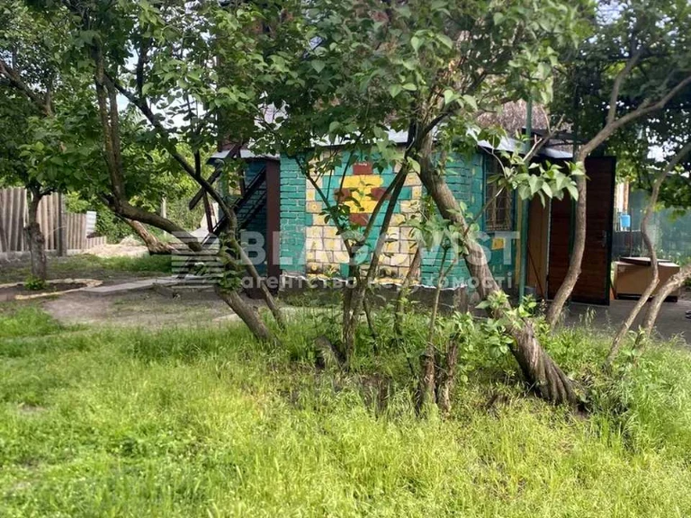 Ділянка. Київ, Будівельників вул.