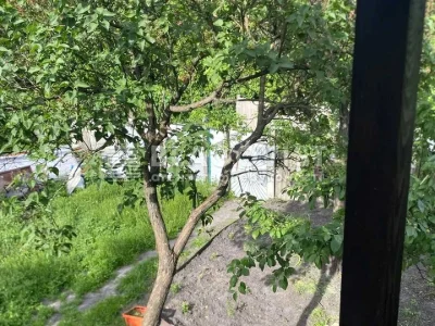 Ділянка. Київ, Будівельників вул.