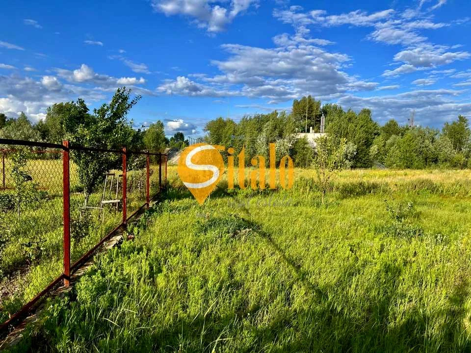 Ділянка. Київ, Прирічна