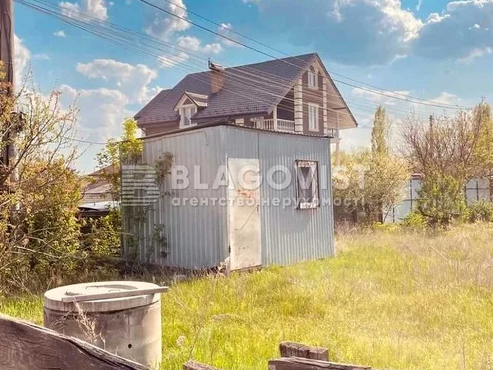 Ділянка. Київ, Левадна вул.