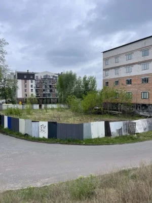 Кутова ділянка вул Райдужна   10 соток