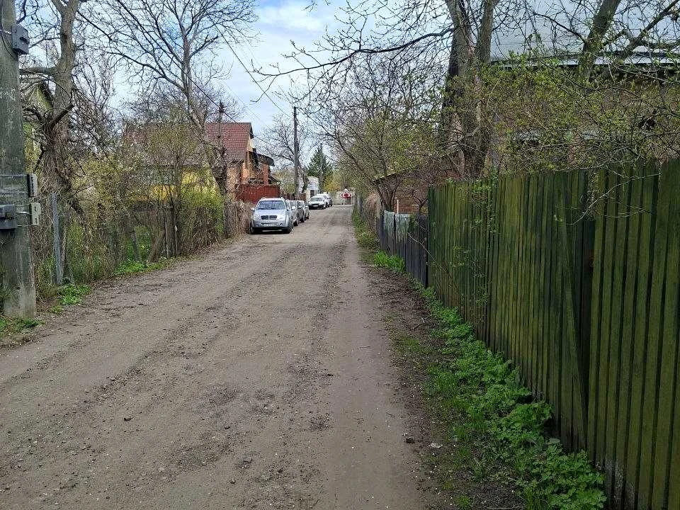 Ділянка. Київ, 24 Садова вул.