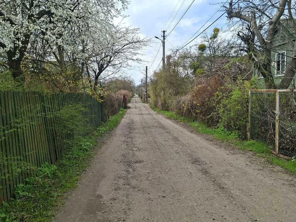 Ділянка. Київ, Садова вул.
