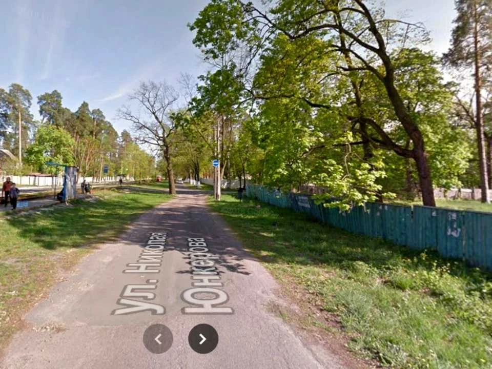 Ділянка. Київ, Миколи Юнкерова вул.