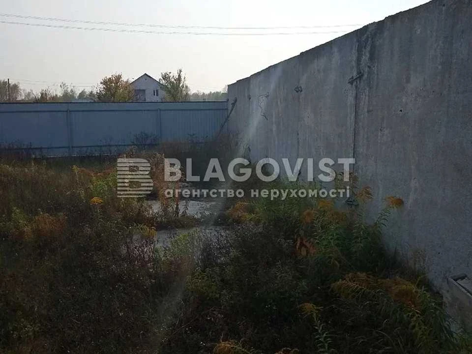 Ділянка. Київ, 60-та Садова вул.