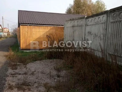 Ділянка. Київ, 60-та Садова вул.