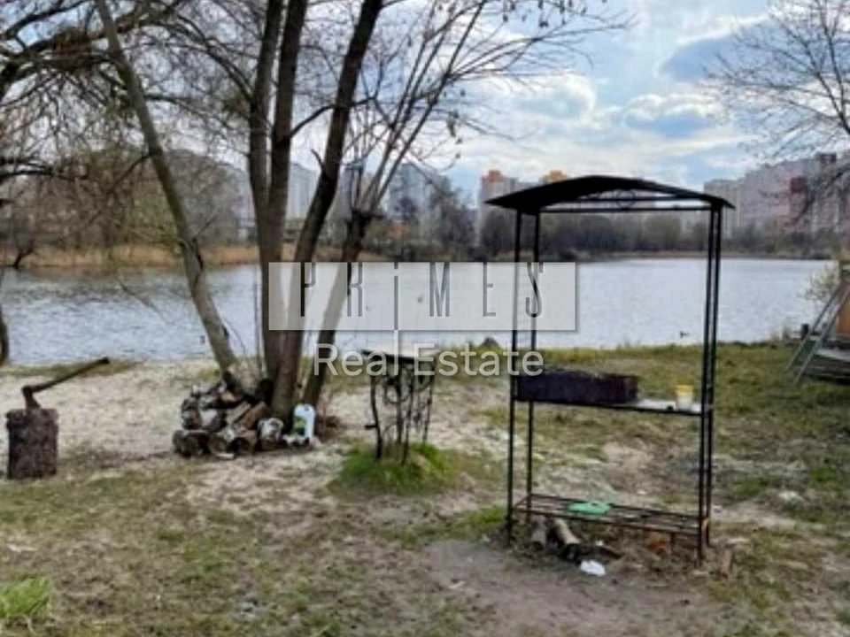 Ділянка. Київ, Тепловозна вул.