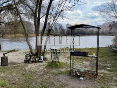 Ділянка. Київ, Тепловозна вул.