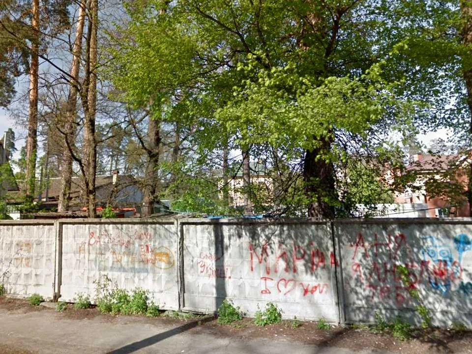 Ділянка. Київ, Миколи Юнкерова вул.