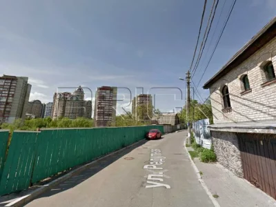 Ділянка. Київ, Редутна вул.
