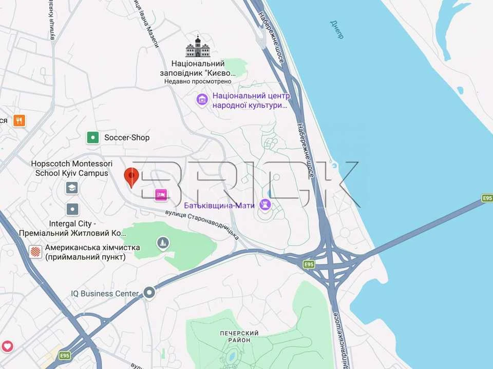 Ділянка. Київ, Редутна вул.