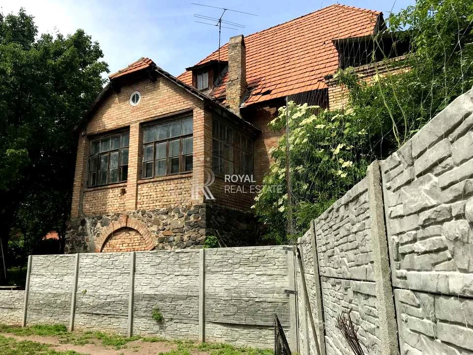 Ділянка. Київ, Редутна вул.