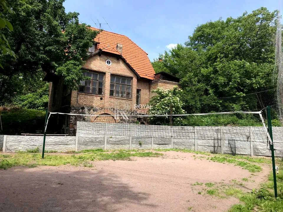 Ділянка. Київ, Редутна вул.