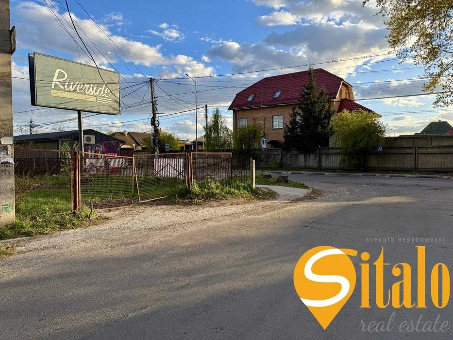 Фасадна ділянка Для будівництва та обслуговування будівель т