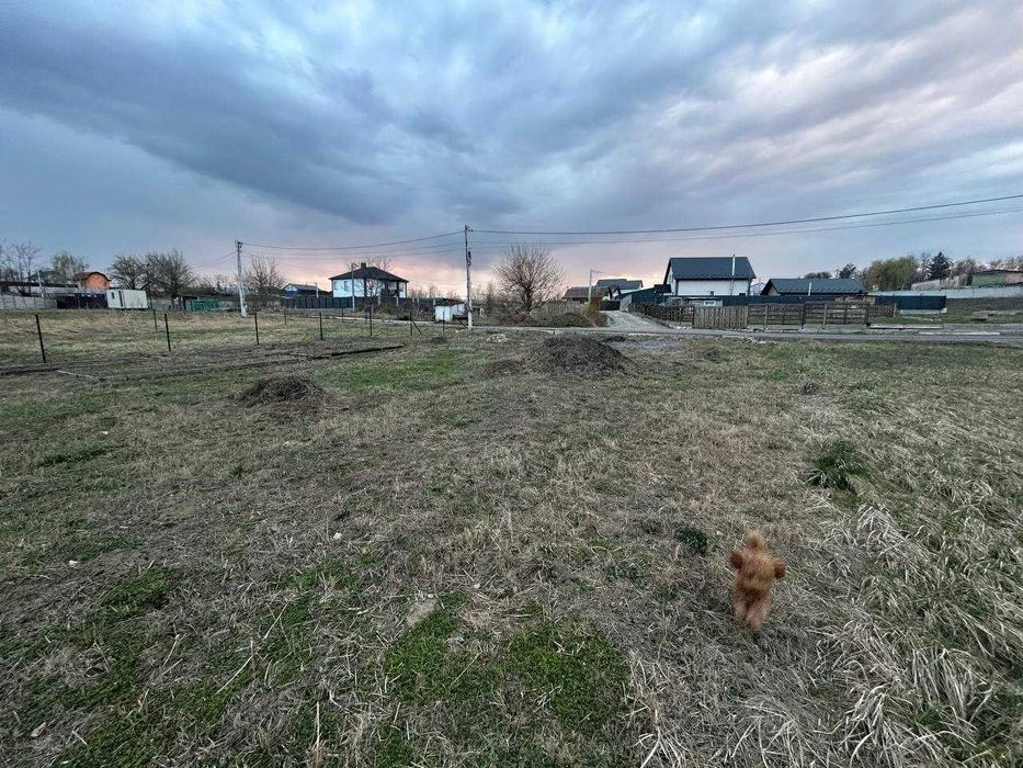 Ділянка 10 соток у Києві (Солом'янський р-н), 16 кВт, рівний