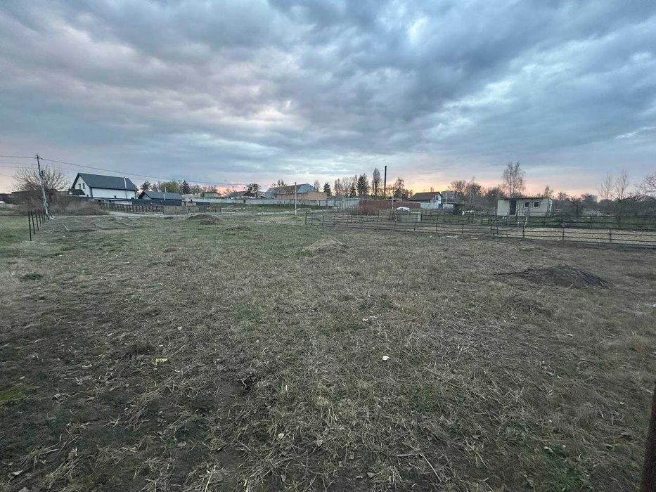 Ділянка 10 соток у Києві (Солом'янський р-н), 16 кВт, рівний