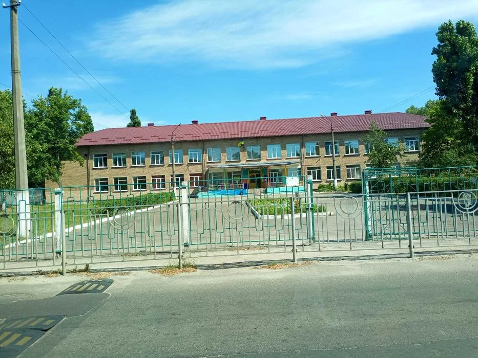Продаж ділянки 10 соток перша лінія озера Деснянський р-н Тр