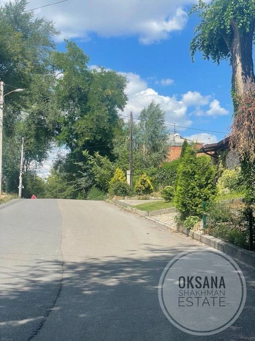 Продам приватизовану ділянку