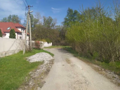Продам участок 10 сот. на переулке Ветренном рядом лес и рек