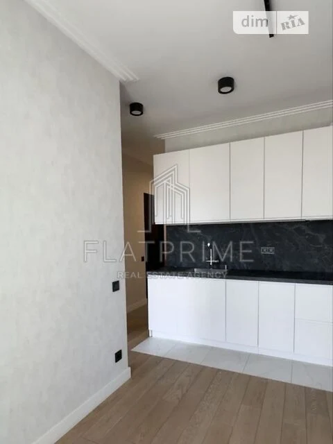 Sale of 1-room apartment 42 sq. m. on Akademika Zabolotnogo St. 14