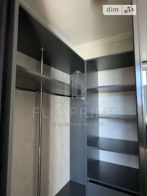 Sale of 1-room apartment 42 sq. m. on Akademika Zabolotnogo St. 14